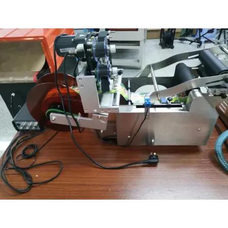 Etykieciarka półautomatyczna 4